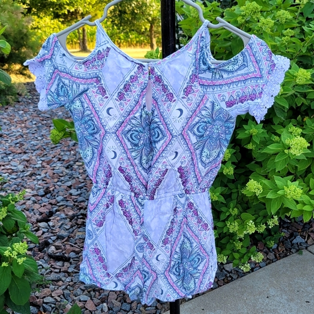 Art Class cold shoulder short sleeve blue  purple patterned romper size …
